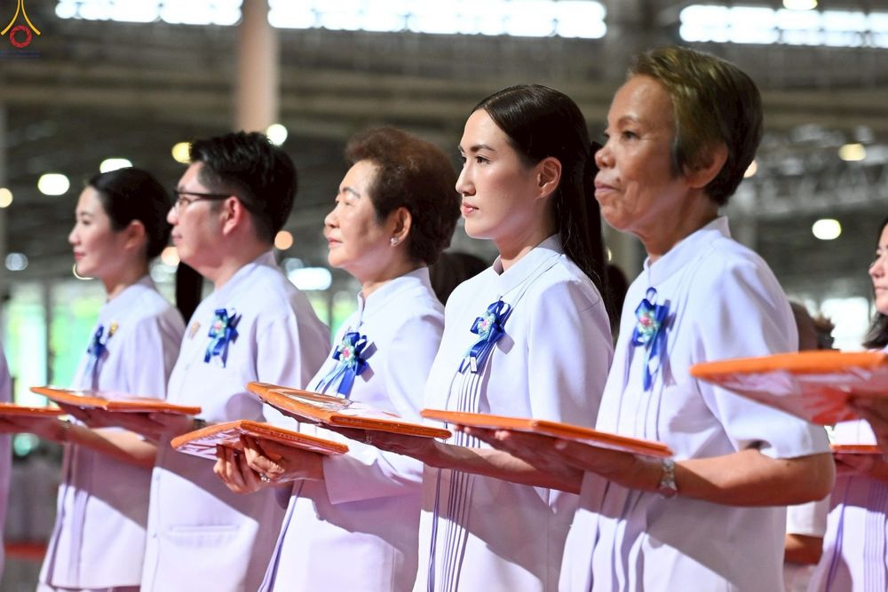 ภาพ No.251652:วันที่ 10 ตุลาคม พ.ศ. 2568 พิธีทอดผ้าป่าสมทบกฐินวัดพระธรรมกาย และสมทบกฐิน 30,000 กว่าวัดทั่วประเทศ ครั้งที่ 3 ณ สภาธรรมกายสากล วัดพระธรรมกาย