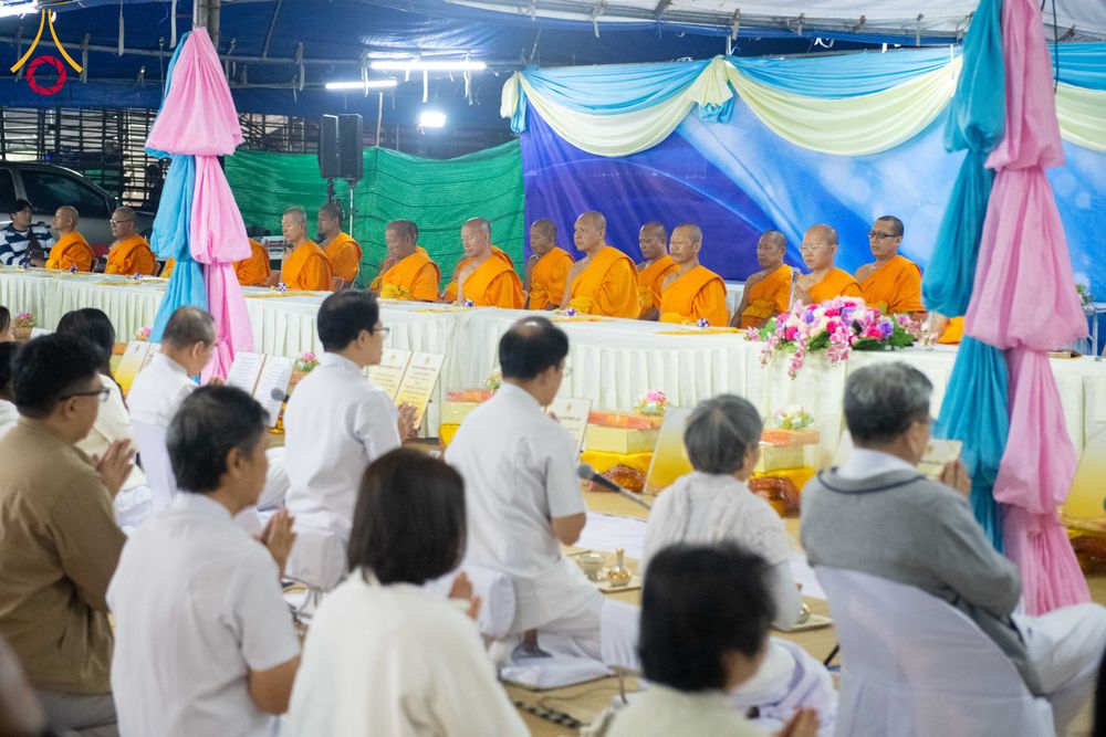 ภาพ No.291357:วันที่ 10 มกราคม พ.ศ. 2569 พิธีถวายภัตตาหารเป็นสังฆทาน แด่พระธรรมยาตรา ณ อนุสรณ์สถานคลองบางนางแท่น อ.สามพราน จ.นครปฐม ในโครงการธรรมยาตรา กตัญญูบูชา มหาปูชนียาจารย์ พระมงคลเทพมุนี(สด จนฺทสโร) พระผู้ปราบมาร อนุสรณ์สถาน 7 แห่ง ปีที่ 14