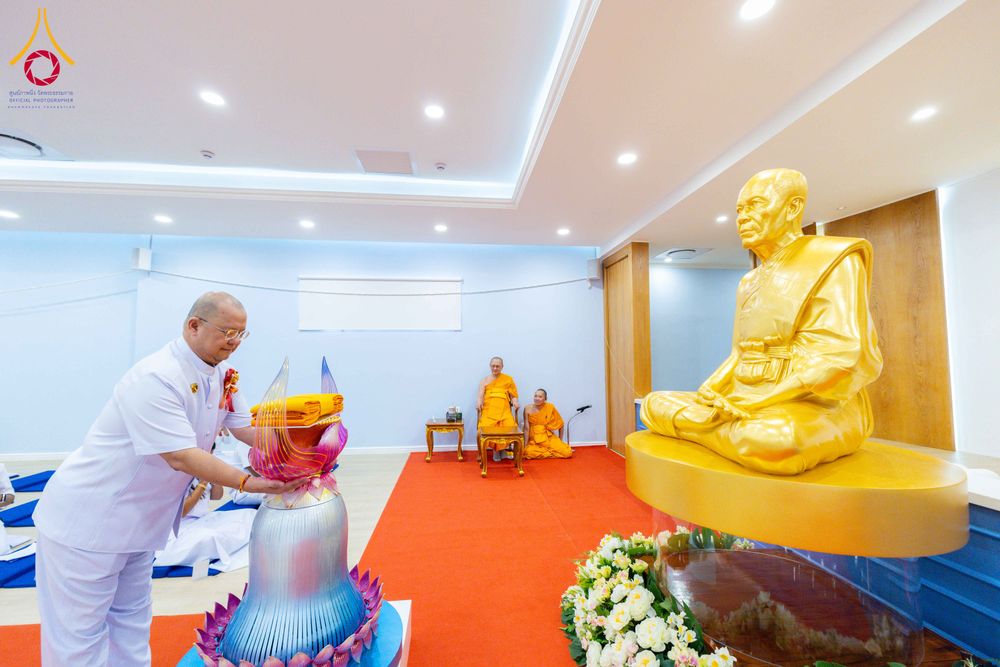 ภาพ No.313222:วันอาทิตย์ที่ 8 มีนาคม พ.ศ. 2569 พิธีสมโภชรูปเหมือนพระมงคลเทพมุนี (สด จนฺทสโร) และพิธีทอดผ้าป่าสามัคคีเพื่อสร้างวิหารพระมงคลเทพมุนี ณ วัดพุทธเคปทาวน์ ประเทศแอฟริกาใต้