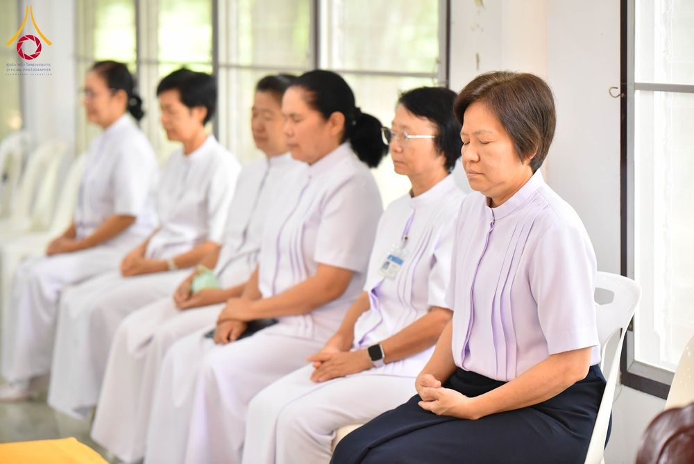 ภาพ No.344122:วันจันทร์ที่ 10 สิงหาคม พ.ศ. 2569  วัดพระธรรมกาย มูลนิธิธรรมกาย และคณะศิษย์ฯ ร่วมส่งแรงใจ “นักปกครองท้องที่ของประชาชน” เนื่องในวันกำนัน ผู้ใหญ่บ้าน 2569 พร้อมร่วมยินดีรางวัลแห่งความภาคภูมิใจของชาวอำเภอคลองหลวง