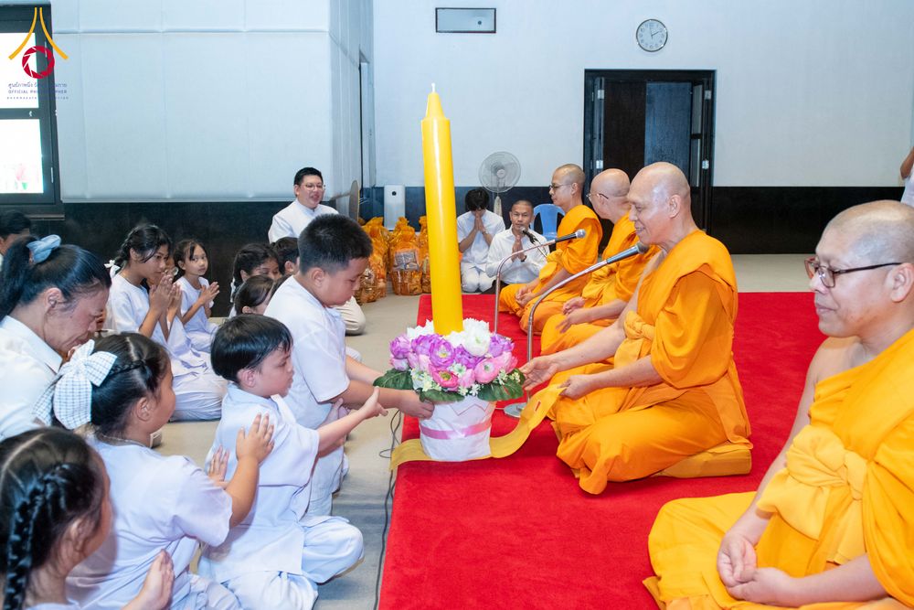 ภาพ No.340475:วันที่ 16 กรกฎาคม พ.ศ.2569 อำเภอคลองหลวงผสานเครือข่าย“บวร”ถวายเทียนพรรษาปี2569 ณ วัดพระธรรมกาย