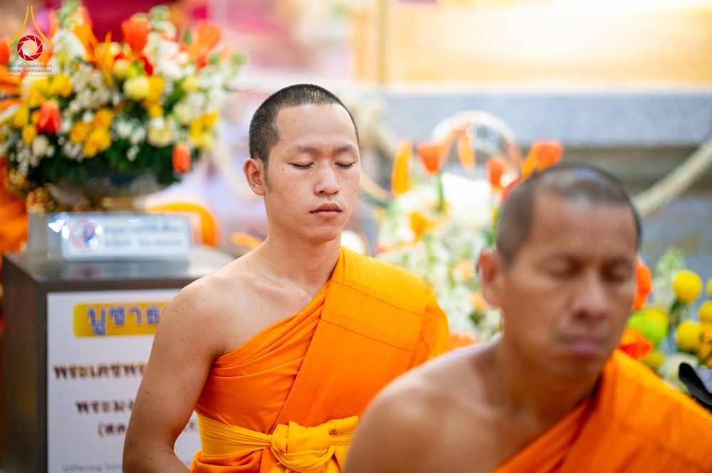 ภาพ No.297275:วันที่ 15 มกราคม พ.ศ.2569 พระธรรมยาตราปฏิบัติธรรมและถ่ายภาพหมู่ประวัติศาสตร์ อนุสรณ์สถานลำดับที่ 4 สถานที่เกิดด้วยกายธรรม  ณ วัดโบสถ์บน ต.บางคูเวียง จ.นนทบุรี ในโครงการธรรมยาตรา กตัญญูบูชา มหาปูชนียาจารย์ พระมงคลเทพมุนี(สด จนฺทสโร) พระผู้ปราบมาร อนุสรณ์ส