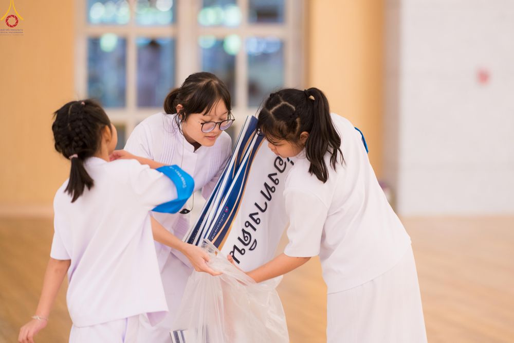 ภาพ No.280620:วันที่ 28 ธันวาคม พ.ศ.2568 พิธีถวายอุปกรณ์ทำความสะอาด ณ ห้องแก้วสารพัดนึก วัดพระธรรมกาย