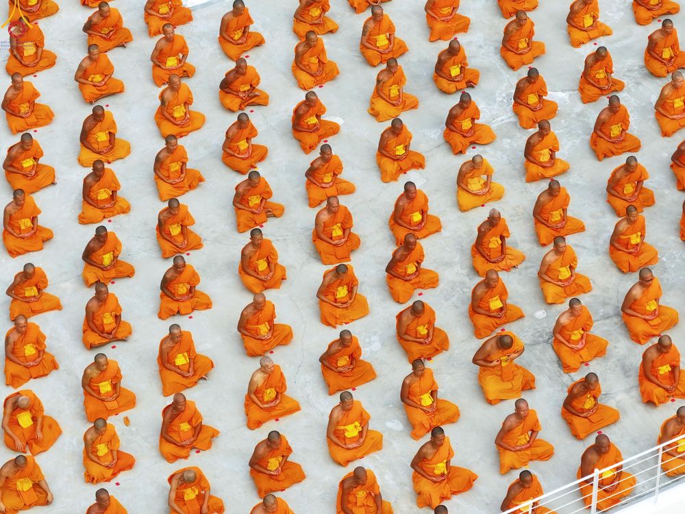 ภาพ No.299982:วันที่ 22 มกราคม พ.ศ.2569 พระธรรมยาตราปฏิบัติธรรม และถ่ายภาพหมู่ประวัติศาสตร์ ณ อาคารธรรมยาตรา กตัญญูบูชามหาปูชนียาจารย์  ตรงข้ามวัดปากน้ำภาษีเจริญ จ.กรุงเทพมหานคร ในโครงการธรรมยาตรา กตัญญูบูชา มหาปูชนียาจารย์ พระมงคลเทพมุนี(สด จนฺทสโร) พระผู้ปราบมาร อนุ