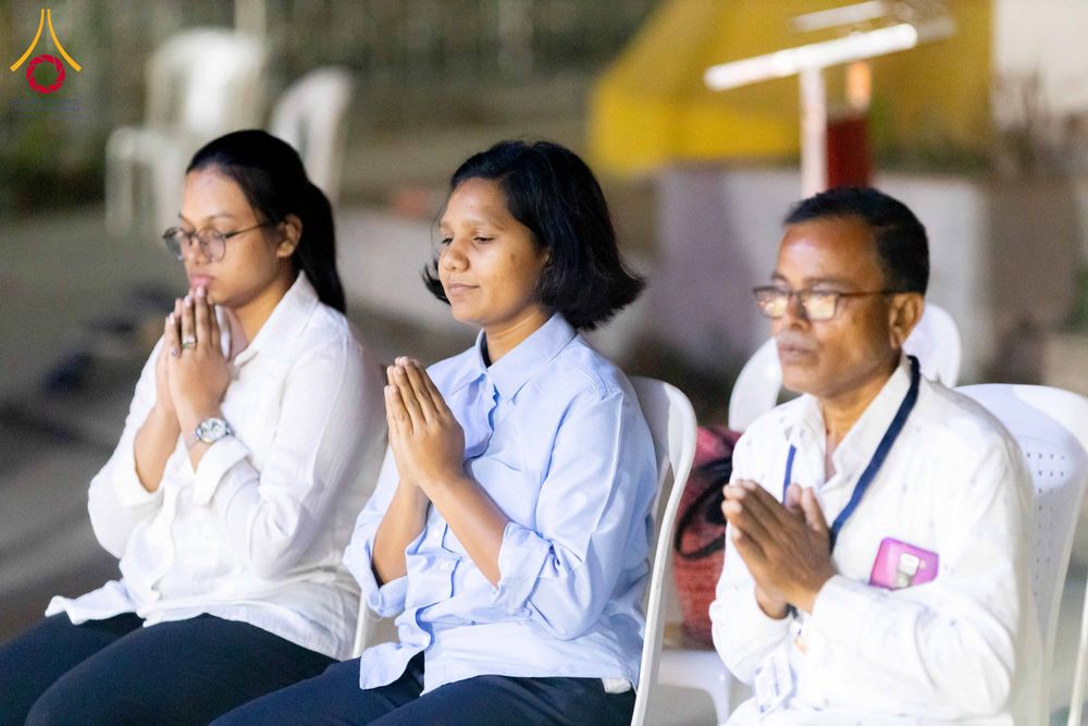 ภาพ No.283808:วันที่ 6-7 ธันวาคม พ.ศ. 2568  พิธีรับมอบหนังสือแสดงเจตจำนงถวายสิทธิครอบครองและใช้ประโยชน์วัดสันติวัน เมืองนาคปูร์  พิธีจุดโคมประทีปถวายเป็นพุทธบูชา และอุทิศบุญกุศลแด่ ดร.บี.อาร์. อัมเบดการ์  พิธีบูชาข้าวพระถ่ายทอดสดจากประเทศไทย