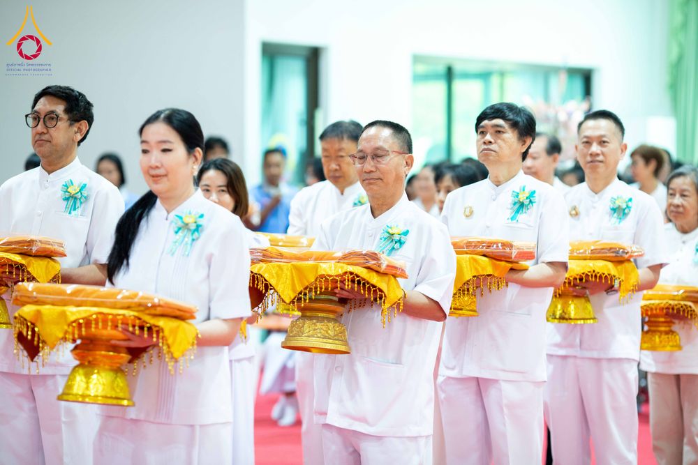 ภาพ No.298658:วันที่ 20 มกราคม พ.ศ. 2569 พิธีทอดผ้าป่าทำนุบำรุงศาสนสถาน ณ วัดไร่ขิง อ.สามพราน จ.นครปฐม ในโครงการธรรมยาตรา กตัญญูบูชา มหาปูชนียาจารย์ พระมงคลเทพมุนี(สด จนฺทสโร) พระผู้ปราบมาร อนุสรณ์สถาน 7 แห่ง ปีที่ 14