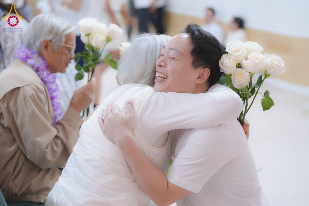 ภาพ No.321633:วันอาทิตย์ที่ 12 เมษายน พ.ศ.2569 กิจกรรมงานบุญวันสงกรานต์ (ตักบาตร ขอขมาพ่อแม่ สรงน้ำพระ รดน้ำขอพร) ณ วัดพระธรรมกายจอร์เจีย ประเทศสหรัฐอเมริกา