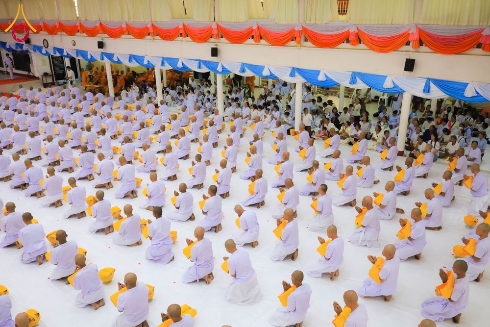 ภาพ No.281221:วันที่ 4 ธันวาคม พ.ศ. 2568 พิธีบรรพชาสามเณร ในโครงการบวชบูชาธรรมมหาปูชนียาจารย์  ณ วัดกลางพระอารามหลวง จังหวัดบุรีรัมย์