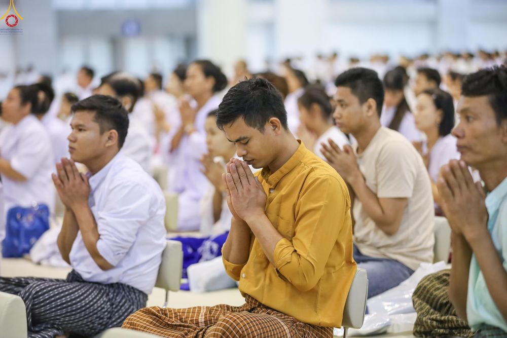 ภาพ No.327729:วันที่ 3 พฤษภาคม พ.ศ.2569 พิธีรับมอบพระบรมสารีริกธาตุ จากสาธารณรัฐแห่งสหภาพเมียนมา ณ ห้องแก้วสารพัดนึก วัดพระธรรมกาย