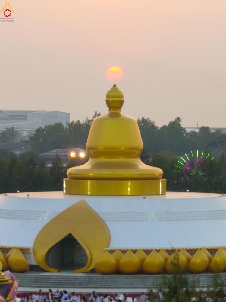 ภาพ No.299520:วันที่ 18 มกราคม พ.ศ. 2569 พิธีต้อนรับพระธรรมยาตรา (ภาพชุดที่ 2) ณ อนุสรณ์สถานลำดับที่ 5  สถานที่เผยแผ่วิชชาธรรมกายครั้งแรก อนุสรณ์สถานบางปลา วัดบางปลา อำเภอบางเลน จังหวัดนครปฐม ในโครงการธรรมยาตรา กตัญญูบูชา มหาปูชนียาจารย์ พระมงคลเทพมุนี(สด จนฺทสโร) พระ