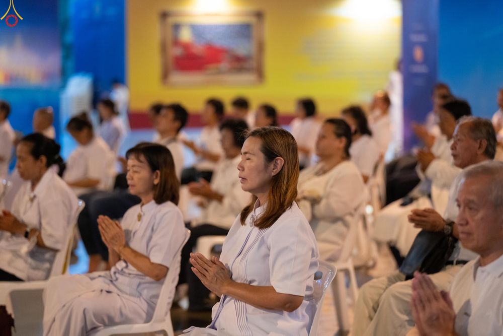 ภาพ No.337529:วันจันทร์ที่ 29 มิถุนายน พ.ศ.2569 (วันพระขึ้น 15 ค่ำ เดือน 8) พิธีบุพเปตพลี ครั้งที่ 184 ณ หอฉันคุณยายอาจารย์ฯ  พิธีสวดธัมมจักกัปปวัตนสูตร ครบ 8,495,000,000 จบ ณ มหาวิหารคด วัดพระธรรมกาย
