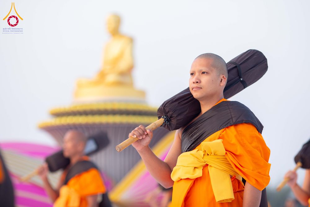 ภาพ No.299817:วันที่ 19 มกราคม พ.ศ.2569 พระธรรมยาตราปฏิบัติธรรมและถ่ายภาพหมู่ประวัติศาสตร์ ณ อนุสรณ์สถานลำดับที่ 5 สถานที่เผยแผ่วิชชาธรรมกายครั้งแรก  อนุสรณ์สถานบางปลาวัดบางปลา อ.บางเลน จ.นครปฐม ในโครงการธรรมยาตรา กตัญญูบูชา มหาปูชนียาจารย์ พระมงคลเทพมุนี(สด จนฺทสโร) 