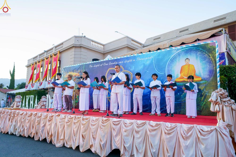 ภาพ No.332748:วันอาทิตย์ที่ 31 พฤษภาคม พ.ศ. 2569 วันวิสาขบูชา ณ วัดพระธรรมกายแคลิฟอร์เนีย  ประเทศสหรัฐอเมริกา