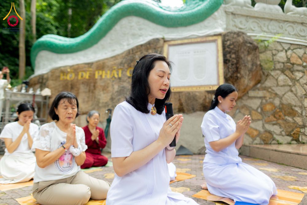 ภาพ No.344501:วันที่ 8-11 สิงหาคม พ.ศ.2569 “ประเพณีเข้าพรรษา เชื่อมพระพุทธศาสนาสองแผ่นดิน” ถวายเทียนพรรษา 9 วัด ณ นครโฮจิมินห์ สาธารณรัฐสังคมนิยมเวียดนาม
