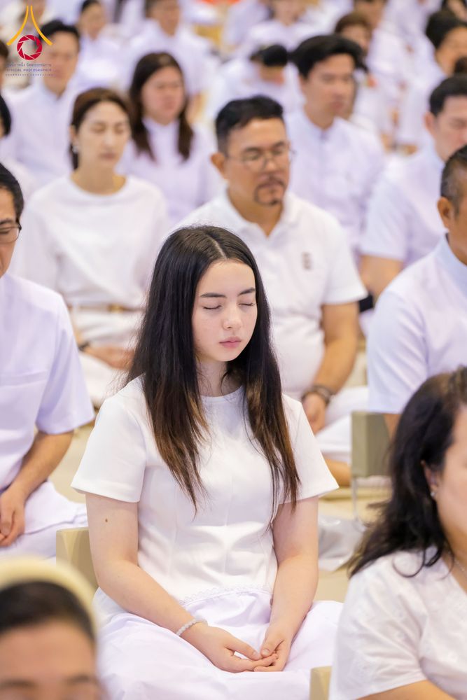 ภาพ No.287629:วันที่ 1 มกราคม พ.ศ. 2569 พิธีบูชาข้าวพระ ณ สภาธรรมกายสากล วัดพระธรรมกาย