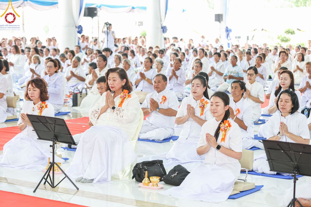 ภาพ No.327123:วันศุกร์ที่ 1 พฤษภาคม พ.ศ.2569 พิธีทอดผ้าป่า โปรยรัตนชาติ ตอกเสาเข็มมงคลต้นแรก สถาปนา “องค์พระเจดีย์เพื่อสร้างสันติภาพโลก” (แห่งแรกของภาคอีสาน) ณ ธุดงคสถานอำนาจเจริญ  อ.เมือง จ.อำนาจเจริญ