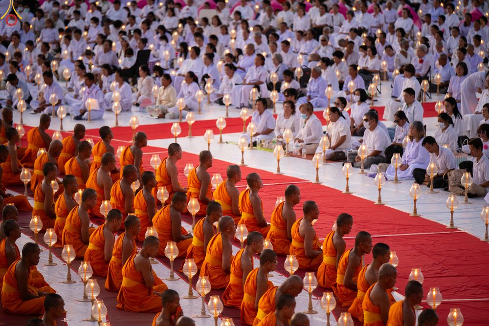 ภาพ No.302234:วันที่ 23 มกราคม พ.ศ. 2569 พิธีจุดประทีปธรรมถวายเป็นพุทธบูชา (ภาพชุดที่ 2) และบูชาธรรมมหาปูชนียาจารย์  ณ อนุสรณ์สถานลำดับที่ 5 สถานที่เผยแผ่วิชชาธรรมกายครั้งแรก อนุสรณ์สถานบางปลา วัดบางปลา อำเภอบางเลน จังหวัดนครปฐม ในโครงการธรรมยาตรา กตัญญูบูชา มหาปูชนีย