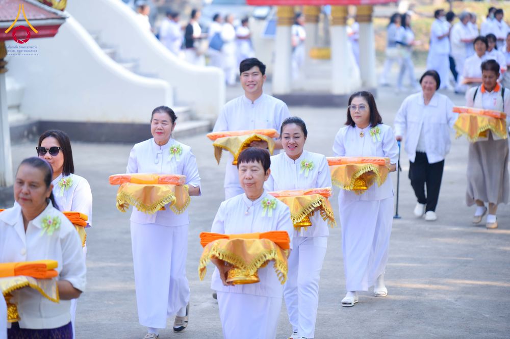 ภาพ No.296374:วันที่ 16 มกราคม พ.ศ. 2569 พิธีทอดผ้าป่าทำนุบำรุงศาสนสถาน ณ วัดโพธิ์เอน ต.บางขุนกอง อ.บางกรวย จ.นนทบุรี อนุสรณ์สถานลำดับที่ 4 สถานที่เกิดด้วยกายธรรม ในโครงการธรรมยาตรา กตัญญูบูชา มหาปูชนียาจารย์ พระมงคลเทพมุนี(สด จนฺทสโร) พระผู้ปราบมาร อนุสรณ์สถาน 7 แห่ง