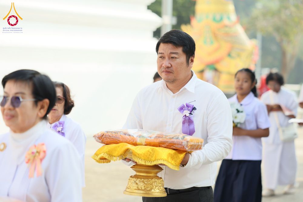 ภาพ No.300342:วันที่ 22 มกราคม พ.ศ. 2569 พิธีทอดผ้าป่าทำนุบำรุงศาสนสถาน ณ วัดรางกำหยาด ต.บางภาษี อ.บางเลน จ.นครปฐม ในโครงการธรรมยาตรา กตัญญูบูชา มหาปูชนียาจารย์ พระมงคลเทพมุนี(สด จนฺทสโร) พระผู้ปราบมาร อนุสรณ์สถาน 7 แห่ง ปีที่ 14