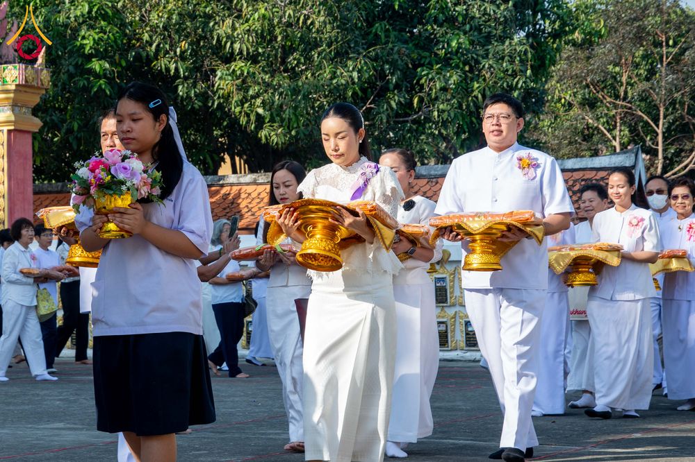 ภาพ No.305199:วันที่ 28 มกราคม พ.ศ. 2569 พิธีทอดผ้าป่าทำนุบำรุงศาสนสถาน ณ วัดเกิดการอุดม อ.คลองหลวง จ.ปทุมธานี ในโครงการธรรมยาตรา กตัญญูบูชา มหาปูชนียาจารย์ พระมงคลเทพมุนี(สด จนฺทสโร) พระผู้ปราบมาร อนุสรณ์สถาน 7 แห่ง ปีที่ 14