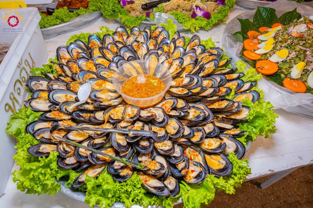 ภาพ No.303615:วันที่ 27 มกราคม พ.ศ. 2569 พิธีถวายภัตตาหารเป็นสังฆทาน แด่พระธรรมยาตรา ณ วัดพระธรรมกาย  จังหวัดปทุมธานี ในโครงการธรรมยาตรา กตัญญูบูชา มหาปูชนียาจารย์ พระมงคลเทพมุนี(สด จนฺทสโร) พระผู้ปราบมาร อนุสรณ์สถาน 7 แห่ง ปีที่ 14