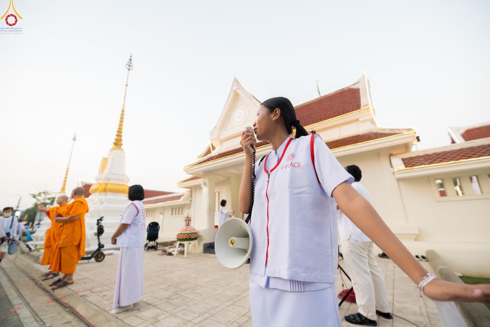 ภาพ No.301515:ภาพเบื้องหลังอาสาสมัครรวมใจ ชุดที่ 4 ในโครงการธรรมยาตรา กตัญญูบูชา มหาปูชนียาจารย์ พระมงคลเทพมุนี(สด จนฺทสโร) พระผู้ปราบมาร อนุสรณ์สถาน 7 แห่ง ปีที่ 14