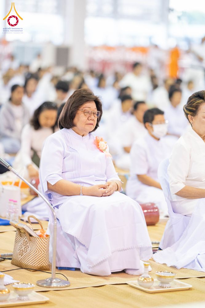 ภาพ No.279080:วันที่ 2 มกราคม พ.ศ.2569 พิธีถวายภัตตาหารเป็นสังฆทาน แด่พระธรรมยาตรา ณ วัดพระธรรมกาย ปทุมธานี ในโครงการธรรมยาตรา กตัญญูบูชา มหาปูชนียาจารย์ พระมงคลเทพมุนี(สด จนฺทสโร) พระผู้ปราบมาร อนุสรณ์สถาน 7 แห่ง ปีที่ 14