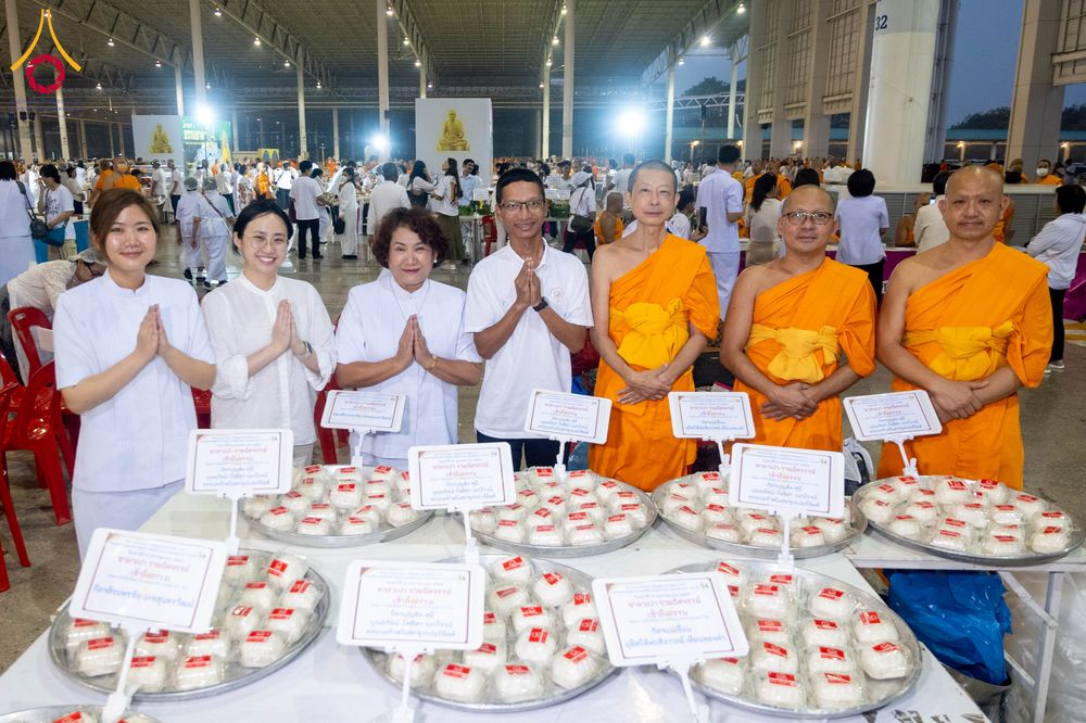 ภาพ No.306832:วันที่ 31 มกราคม พ.ศ. 2569 พิธีถวายภัตตาหารเป็นสังฆทาน แด่พระธรรมยาตรา ณ วัดพระธรรมกาย  จังหวัดปทุมธานี ในโครงการธรรมยาตรา กตัญญูบูชา มหาปูชนียาจารย์ พระมงคลเทพมุนี(สด จนฺทสโร) พระผู้ปราบมาร อนุสรณ์สถาน 7 แห่ง ปีที่ 14