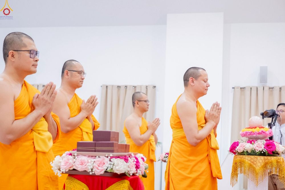 ภาพ No.234734:วันอาทิตย์ที่ 20 กรกฎาคม  พ.ศ.2568 พิธีทอดผ้าป่าภาคพื้นอเมริกา พิธีเจริญพระพุทธมนต์ ฉลองอาคารแก้วธรรมชัยรัตนอนันต์ วัดพระธรรมกายเทนเนสซี ประเทศสหรัฐอเมริกา