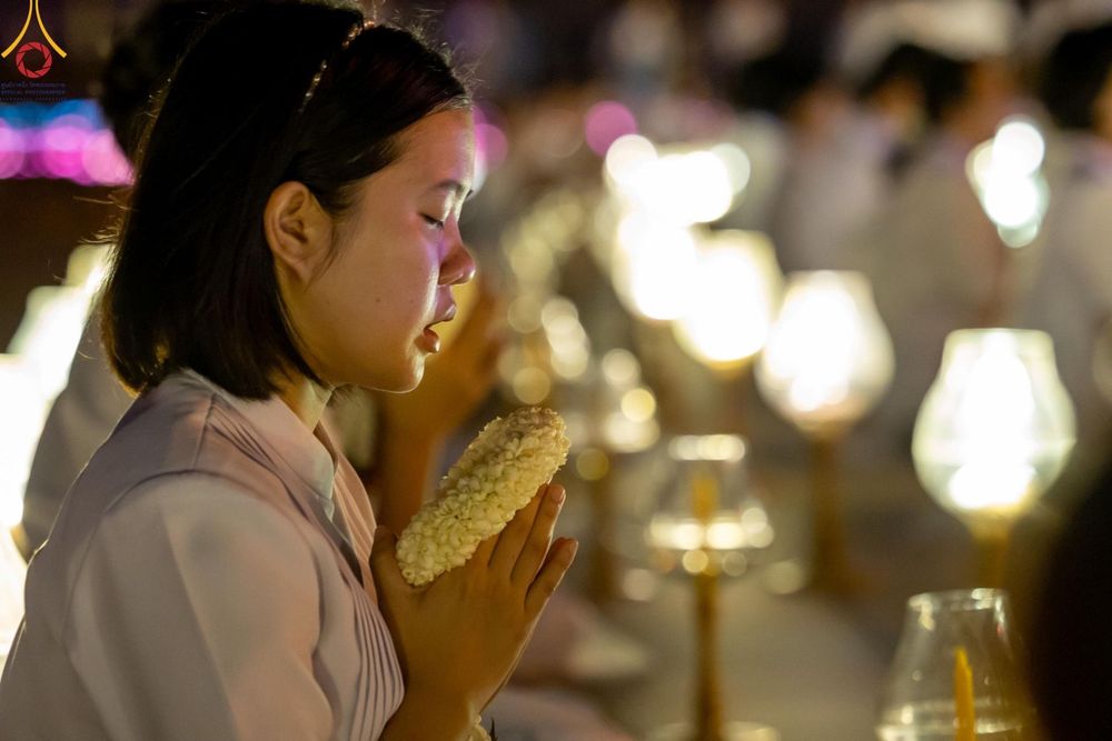 ภาพ No.279366:พิธีจุดวิสาขประทีป พิธีเวียนประทักษิณ ในวันวิสาขบูชา พุธที่ 22 พฤษภาคม พ.ศ. 2567 ( วันพระขึ้น 15 ค่ำ เดือน 6 ) ณ ลานธรรม พระมหาธรรมกายเจดีย์ วัดพระธรรมกาย จ.ปทุมธานี
