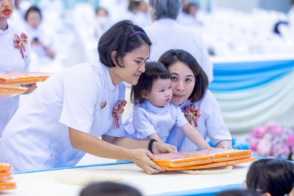 ภาพ No.244061:วันอาทิตย์ที่ 7 กันยายน พ.ศ. 2568 พิธีทอดผ้าป่าสมทบกฐินวัดพระธรรมกาย และสมทบกฐิน 30,000 วัดทั่วไทย ครั้งที่ 2 ณ ห้องแก้วสารพัดนึก 1 วัดพระธรรมกาย