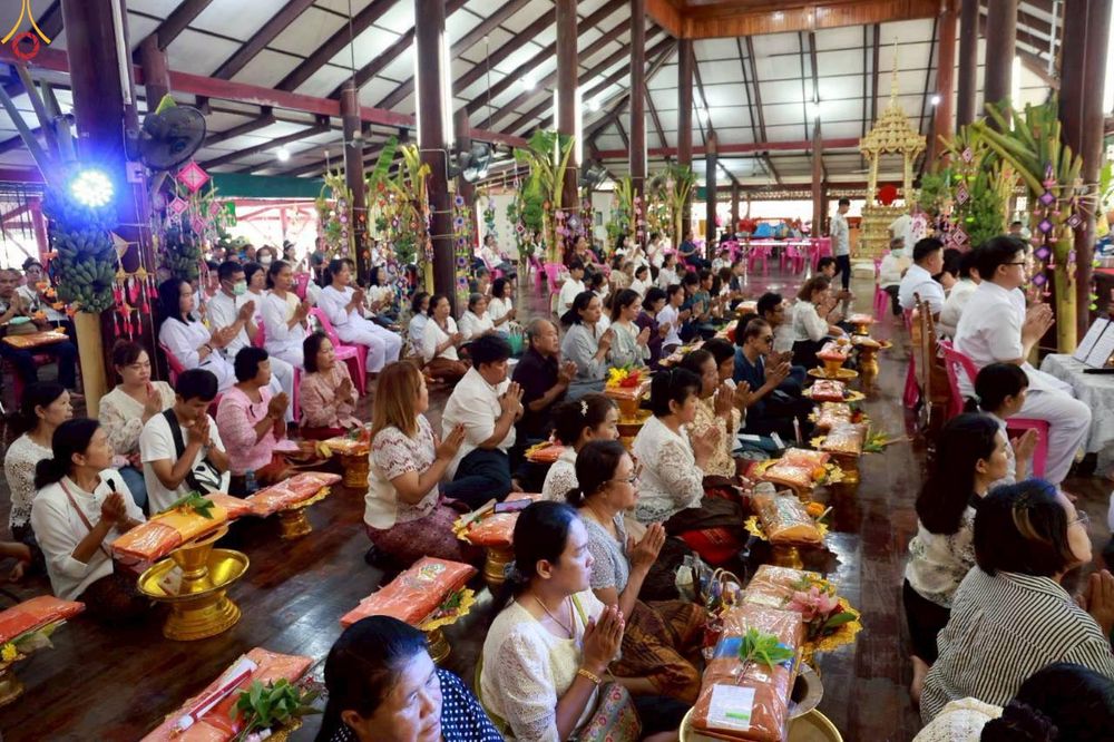 ภาพ No.282960:วันที่ 1 พฤศจิกายน พ.ศ.2568 พิธีทอดกฐินสามัคคีทั่วไทย 30,000 วัด  โดยคณะศิษยานุศิษย์ บูชาธรรม 81 ปี  หลวงพ่อธัมมชโย ณ วัดคีรีรัตนาราม อ.อู่ทอง จ.สุพรรณบุรี