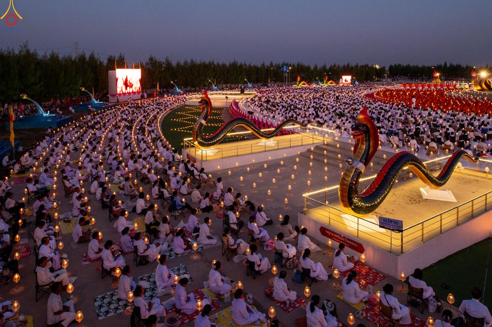 ภาพ No.302279:วันที่ 23 มกราคม พ.ศ. 2569 พิธีจุดประทีปธรรมถวายเป็นพุทธบูชา (ภาพชุดที่ 2) และบูชาธรรมมหาปูชนียาจารย์  ณ อนุสรณ์สถานลำดับที่ 5 สถานที่เผยแผ่วิชชาธรรมกายครั้งแรก อนุสรณ์สถานบางปลา วัดบางปลา อำเภอบางเลน จังหวัดนครปฐม ในโครงการธรรมยาตรา กตัญญูบูชา มหาปูชนีย