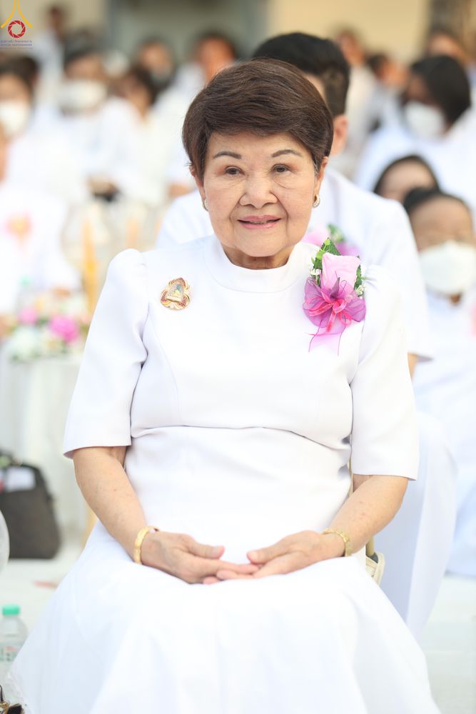 ภาพ No.296968:วันที่ 17 มกราคม พ.ศ. 2569 พิธีจุดประทีปถวายเป็นพุทธบูชา และบูชาธรรมมหาปูชนียาจารย์  ณ วัดโบสถ์บน ต.บางคูเวียง จ.นนทบุรี อนุสรณ์สถานลำดับที่ 4 สถานที่เกิดด้วยกายธรรม ในโครงการธรรมยาตรา กตัญญูบูชา มหาปูชนียาจารย์ พระมงคลเทพมุนี(สด จนฺทสโร) พระผู้ปราบมาร อ