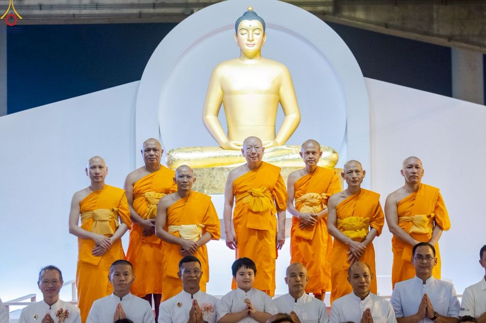 ภาพ No.244466:วันที่ 7 กันยายน พ.ศ. 2568 พิธีฉลองชัยสวดมนต์บทธัมมจักกัปปวัตตนสูตร 7,681,108,108 จบ ณ มหารัตนวิหารคด วัดพระธรรมกาย