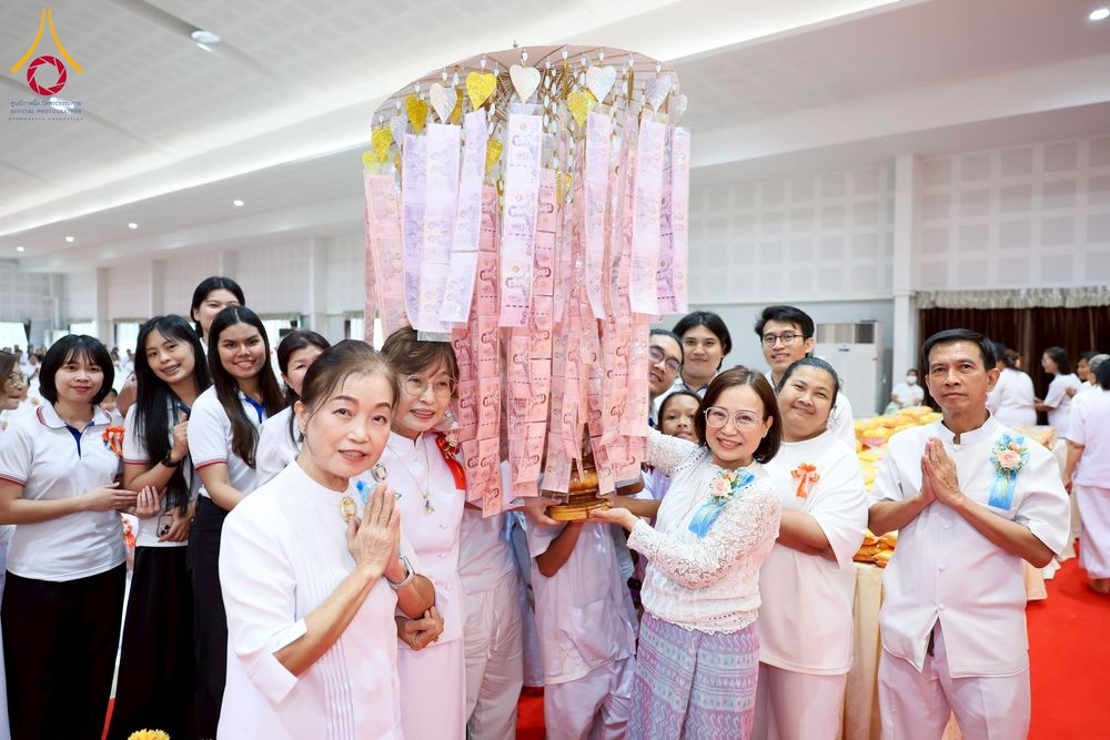 ภาพ No.255093:วันที่ 15 ตุลาคม พ.ศ. 2568 พิธีทอดกฐินสามัคคีประจำปี 2568 บูชาธรรม 81 ปี หลวงพ่อธัมมชโย ณ ศูนย์อบรมเยาวชนกาญจนบุรี