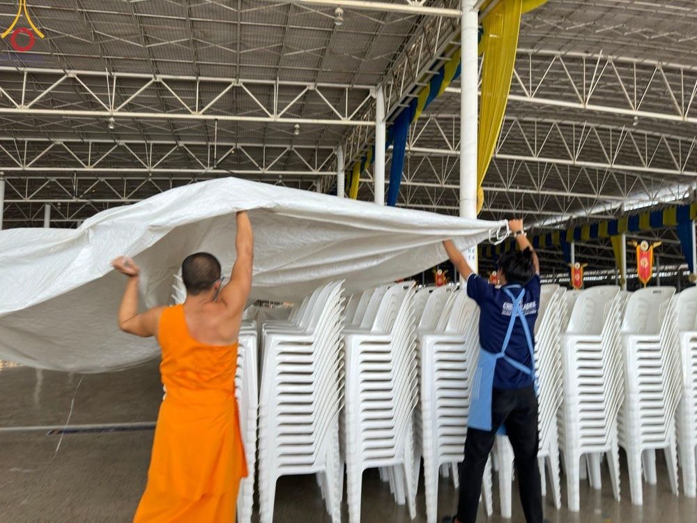 ภาพ No.61404:V.36 ทุ่มเทเพื่อพ่อ 80 ปี ภาพการเตรียมงานของหน่วยงานต่างๆ เพื่อพิธีฉลองอายุวัฒนมงคล 80 ปี หลวงพ่อธัมมชโย และรับถวายมหาสังฆทาน 10,000 กว่าวัดทั่วประเทศ ในวันคุ้มครองโลก จันทร์ที่ 22 เมษายน พ.ศ.2567