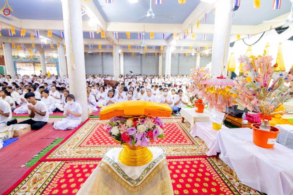 ภาพ No.301254:วันที่ 22 มกราคม พ.ศ. 2569 พิธีทอดผ้าป่าทำนุบำรุงศาสนสถาน ณ วัดใหม่พิบูลย์ผล อ.สองพี่น้อง จ.สุพรรณบุรี ในโครงการธรรมยาตรา กตัญญูบูชา มหาปูชนียาจารย์ พระมงคลเทพมุนี(สด จนฺทสโร) พระผู้ปราบมาร อนุสรณ์สถาน 7 แห่ง ปีที่ 14