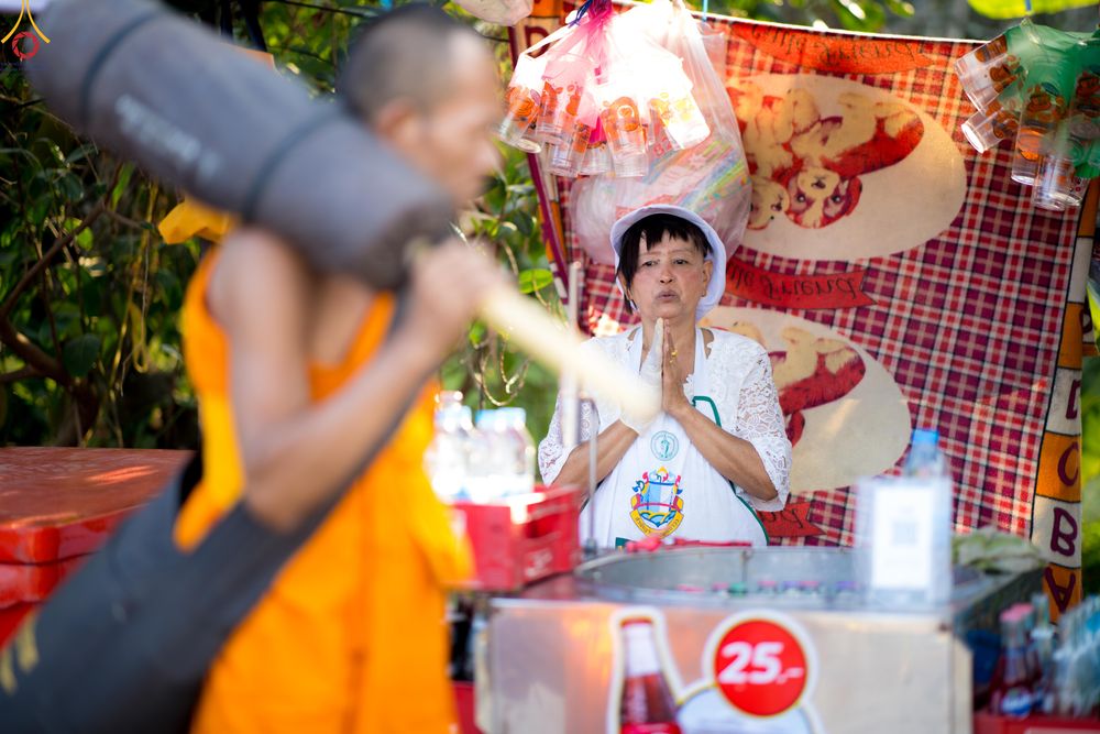 ภาพ No.295153:วันที่ 14 มกราคม พ.ศ. 2569 พิธีต้อนรับพระธรรมยาตรา อนุสรณ์สถานลำดับที่ 4  สถานที่เกิดด้วยกายธรรม ณ วัดโบสถ์บน ต.บางคูเวียง จ.นนทบุรี ในโครงการธรรมยาตรา กตัญญูบูชา มหาปูชนียาจารย์ พระมงคลเทพมุนี(สด จนฺทสโร) พระผู้ปราบมาร อนุสรณ์สถาน 7 แห่ง ปีที่ 14