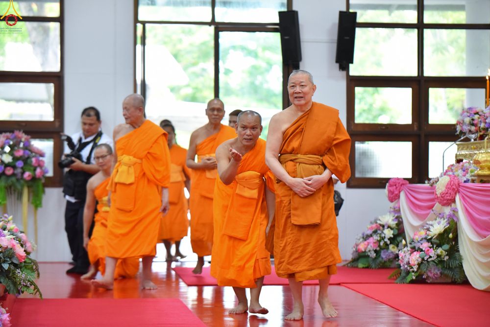 ภาพ No.328571:วันอังคารที่ 12 พฤษภาคม พ.ศ.2569 เจ้าประคุณสมเด็จพระมหารัชมงคลมุนี กรรมการมหาเถรสมาคม เจ้าคณะหนกลาง วัดไตรมิตรวิทยาราม วรวิหาร โปรดเมตตาเป็นองค์ประธาน พิธีเจริญพระพุทธมนต์ อายุวัฒนมงคล 98 ปี คุณแม่จุรี สุทธิผล ณ อาคารปลูกศรัทธา 2 วัดพระธรรมกาย