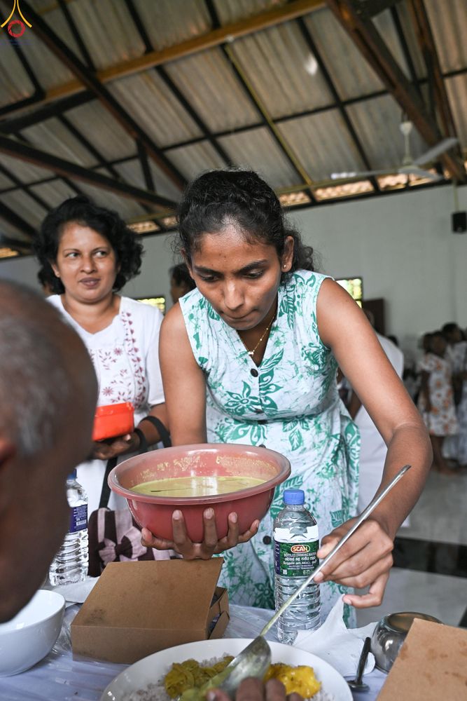 ภาพ No.278829:วันที่ 1 พฤศจิกายน  2568  กฐินสมทบวัดต่างประเทศ โดยคณะศิษยานุศิษย์ บูชาธรรม 81 ปี หลวงพ่อธัมมชโย ณ วัดธรรมรักษิตาราม ประเทศศรีลังกา