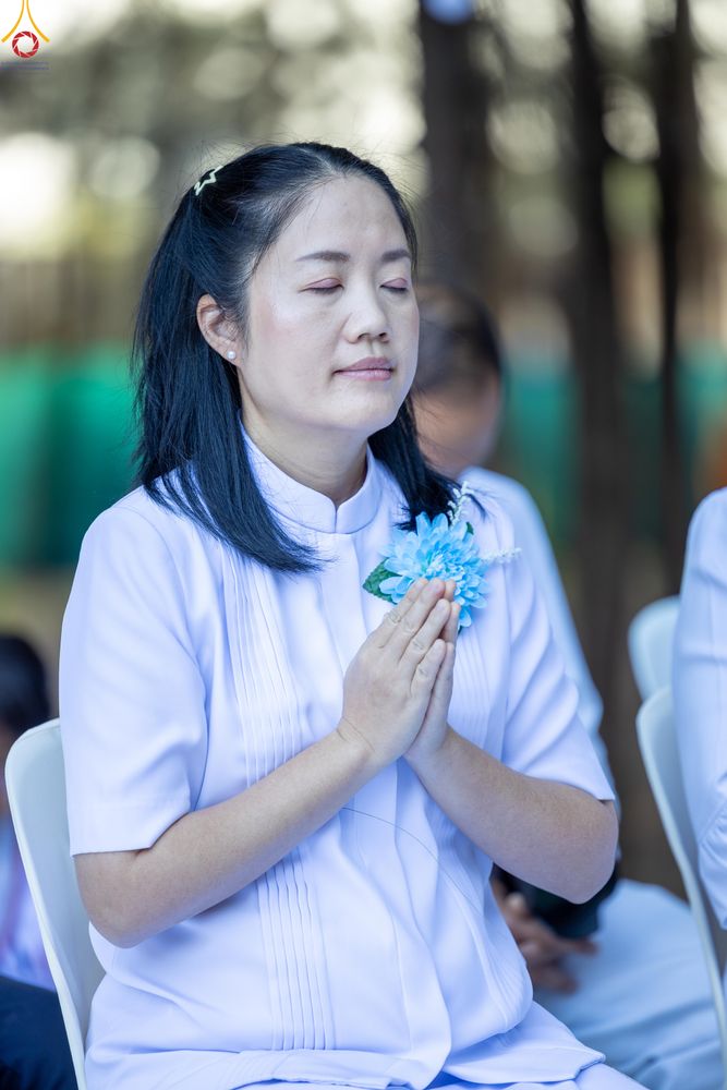 ภาพ No.289252:วันที่ 7 มกราคม พ.ศ. 2569 พิธีตักบาตรพระธรรมยาตรา ณ อนุสรณ์สถานลำดับที่ 1 สถานที่เกิดด้วยรูปกายเนื้อ อนุสรณ์สถานมหาวิหารพระมงคลเทพมุนี (โลตัสแลนด์) อ.สองพี่น้อง จ.สุพรรณบุรี ในโครงการธรรมยาตรา กตัญญูบูชา มหาปูชนียาจารย์ พระมงคลเทพมุนี(สด จนฺทสโร) พระผู้ป