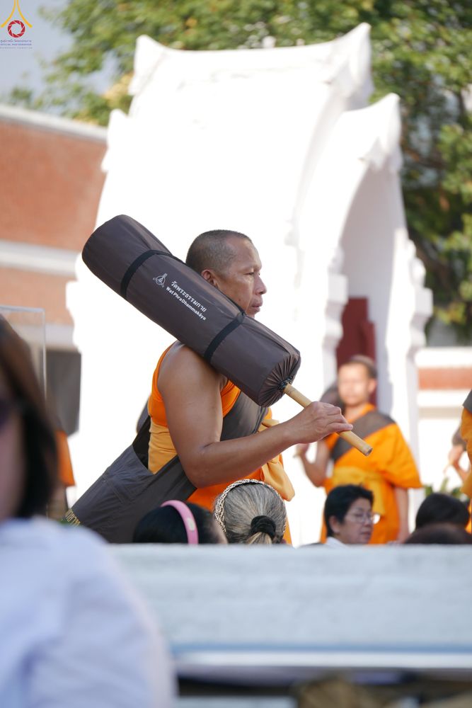 ภาพ No.295239:วันที่ 16 มกราคม พ.ศ. 2569 พิธีต้อนรับพระธรรมยาตรา อนุสรณ์สถานลำดับที่ 4 (ภาพชุดที่ 2) สถานที่เกิดด้วยกายธรรม ณ วัดโบสถ์บน ต.บางคูเวียง จ.นนทบุรี ในโครงการธรรมยาตรา กตัญญูบูชา มหาปูชนียาจารย์ พระมงคลเทพมุนี(สด จนฺทสโร) พระผู้ปราบมาร อนุสรณ์สถาน 7 แห่ง ปี
