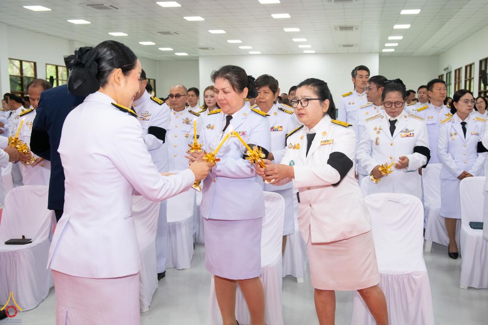 ภาพ No.341755:วันอังคารที่ 28 กรกฎาคม พ.ศ. 2569 คณะสงฆ์และพสกนิกรอำเภอคลองหลวง พร้อมใจจัดพิธีเจริญพระพุทธมนต์ ปฏิบัติธรรม และทำบุญตักบาตร ถวายพระราชกุศลเฉลิมพระเกียรติพระบาทสมเด็จพระเจ้าอยู่หัว