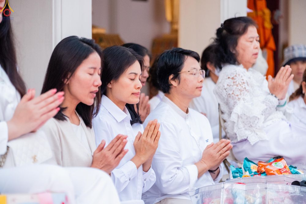 ภาพ No.294365:วันที่ 14 มกราคม พ.ศ. 2569 พิธีตักบาตรพระธรรมยาตรา ณ วัดสองพี่น้อง ต.ต้นตาล อ.สองพี่น้อง จ.สุพรรณบุรี ในโครงการธรรมยาตรา กตัญญูบูชา มหาปูชนียาจารย์ พระมงคลเทพมุนี(สด จนฺทสโร) พระผู้ปราบมาร อนุสรณ์สถาน 7 แห่ง ปีที่ 14