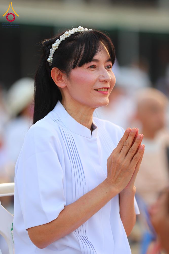 ภาพ No.307114:วันที่ 31 มกราคม พ.ศ. 2569  พิธีจุดประทีปธรรมถวายเป็นพุทธบูชา  และบูชาธรรมมหาปูชนียาจารย์ (ภาพชุดที่ 1) ณ วัดพระธรรมกาย ปทุมธานี ในโครงการธรรมยาตรา กตัญญูบูชา มหาปูชนียาจารย์ พระมงคลเทพมุนี(สด จนฺทสโร) พระผู้ปราบมาร อนุสรณ์สถาน 7 แห่ง ปีที่ 14