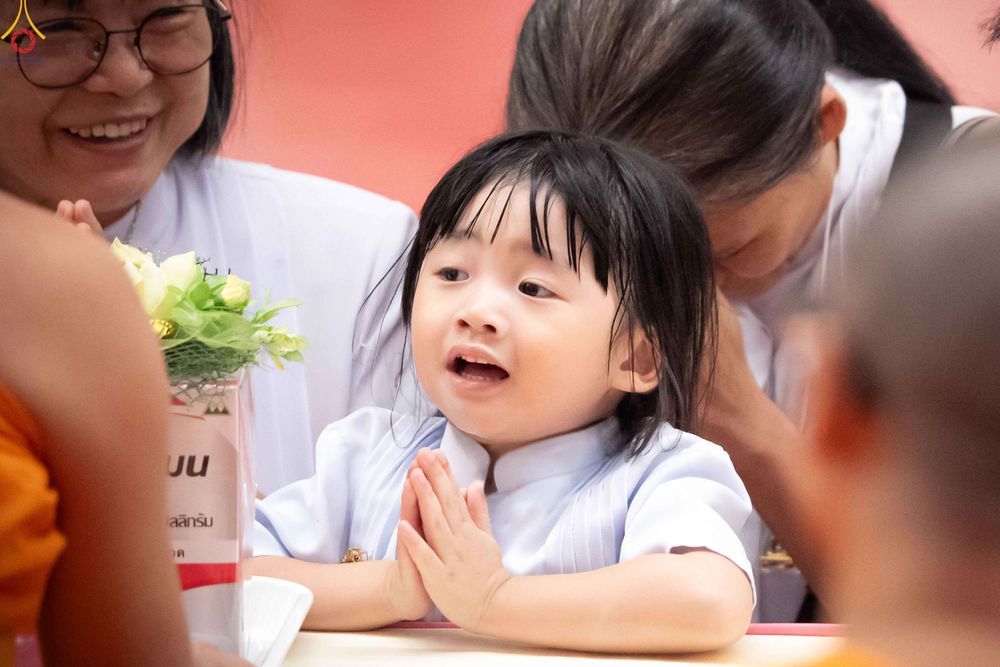 ภาพ No.343708:วันที่ 16 สิงหาคม พ.ศ.2569 พิธีถวายคิลานเภสัช และอุปกรณ์ทางการแพทย์ ณ ห้องแก้วสารพัดนึก2 วัดพระธรรมกาย