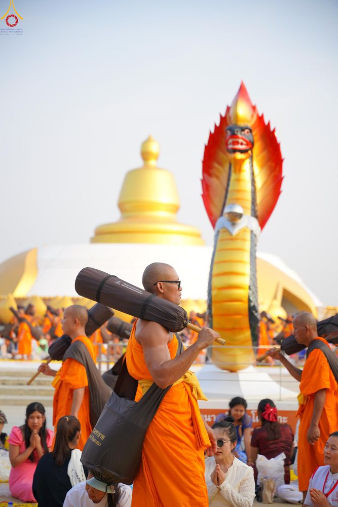 ภาพ No.299532:วันที่ 18 มกราคม พ.ศ. 2569 พิธีต้อนรับพระธรรมยาตรา (ภาพชุดที่ 2) ณ อนุสรณ์สถานลำดับที่ 5  สถานที่เผยแผ่วิชชาธรรมกายครั้งแรก อนุสรณ์สถานบางปลา วัดบางปลา อำเภอบางเลน จังหวัดนครปฐม ในโครงการธรรมยาตรา กตัญญูบูชา มหาปูชนียาจารย์ พระมงคลเทพมุนี(สด จนฺทสโร) พระ