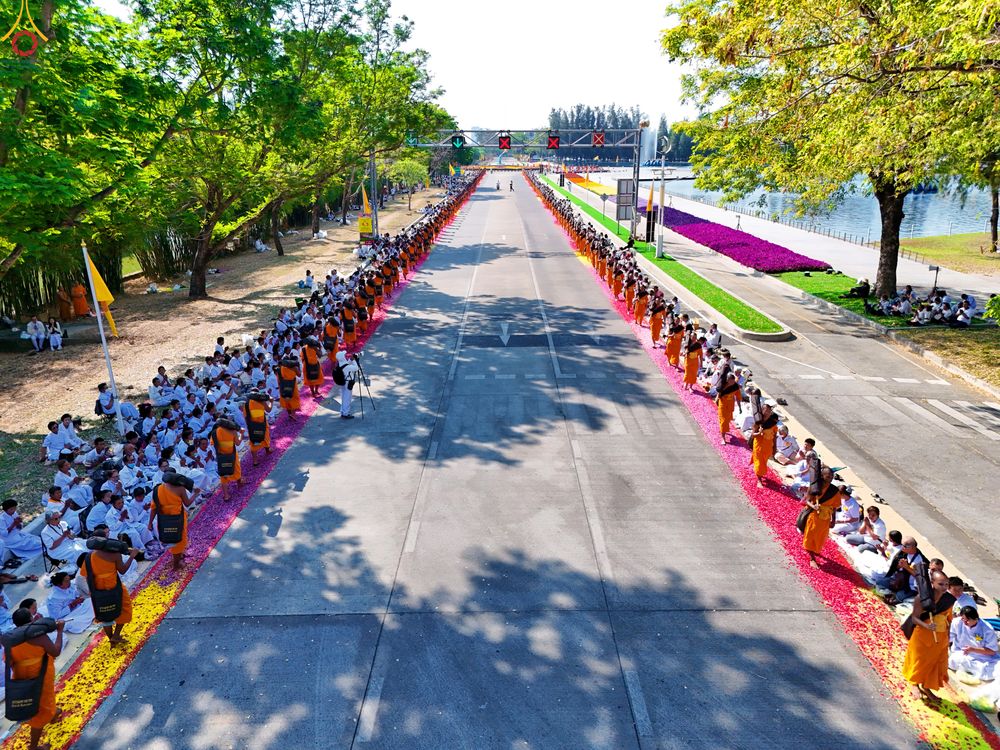 ภาพ No.305784:วันที่ 25 มกราคม พ.ศ. 2569 พิธีต้อนรับพระธรรมยาตรา วัดพระธรรมกาย(ภาพชุดที่ 3) ในโครงการธรรมยาตรา กตัญญูบูชา มหาปูชนียาจารย์ พระมงคลเทพมุนี(สด จนฺทสโร) พระผู้ปราบมาร อนุสรณ์สถาน 7 แห่ง ปีที่ 14