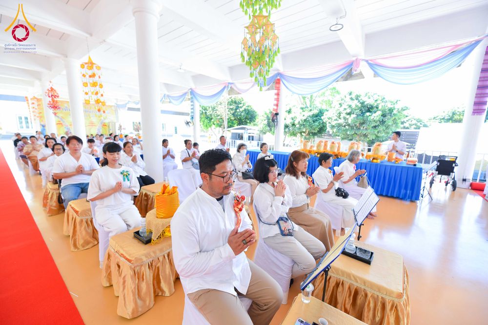 ภาพ No.313034:วันเสาร์ที่ 28 กุมภาพันธ์  พ.ศ. 2569 พิธีทอดผ้าป่าสามัคคีเพื่อสร้างอาคารที่พักสามเณร ณ ศูนย์ปฏิบัติธรรมสวนผึ้ง จ.ราชบุรี